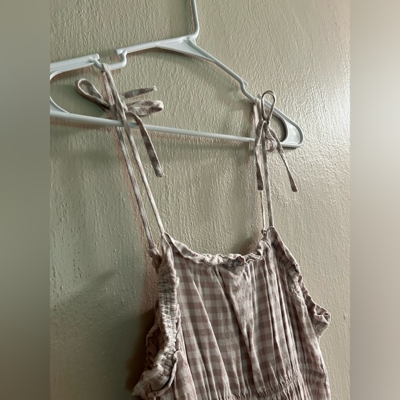 gingham jumpsuit - Picture 3 of 4